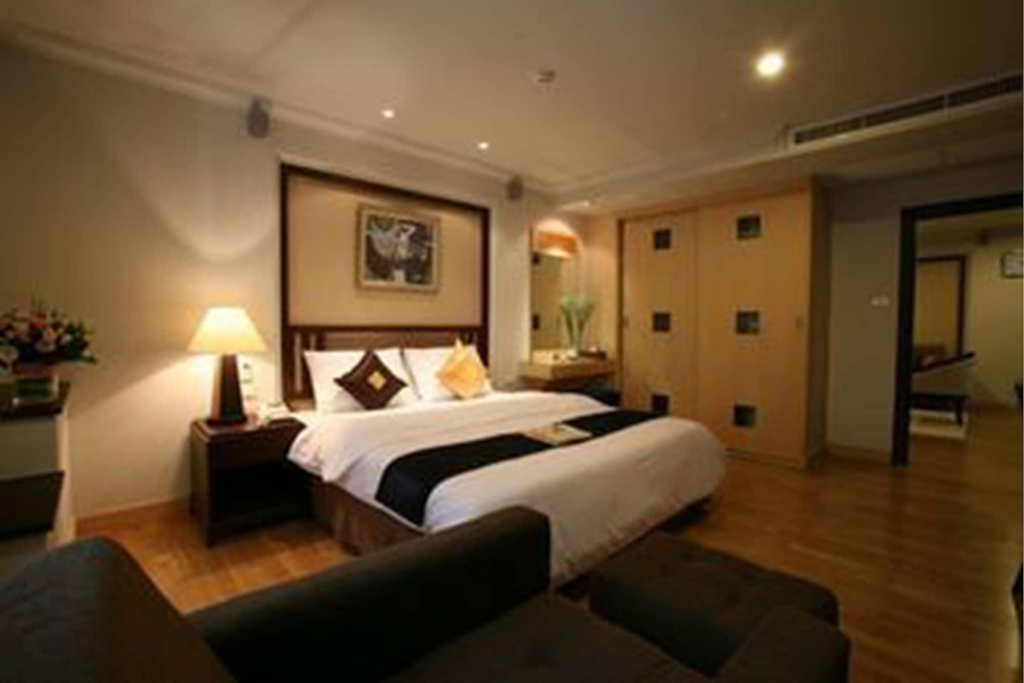 The Key Bangkok Hotel Esterno foto